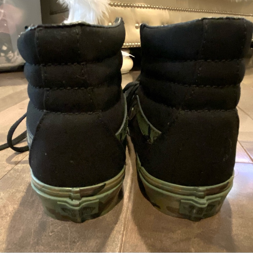 Vans Black and Green Camo High-Top Sneakers - Picture 4 of 13